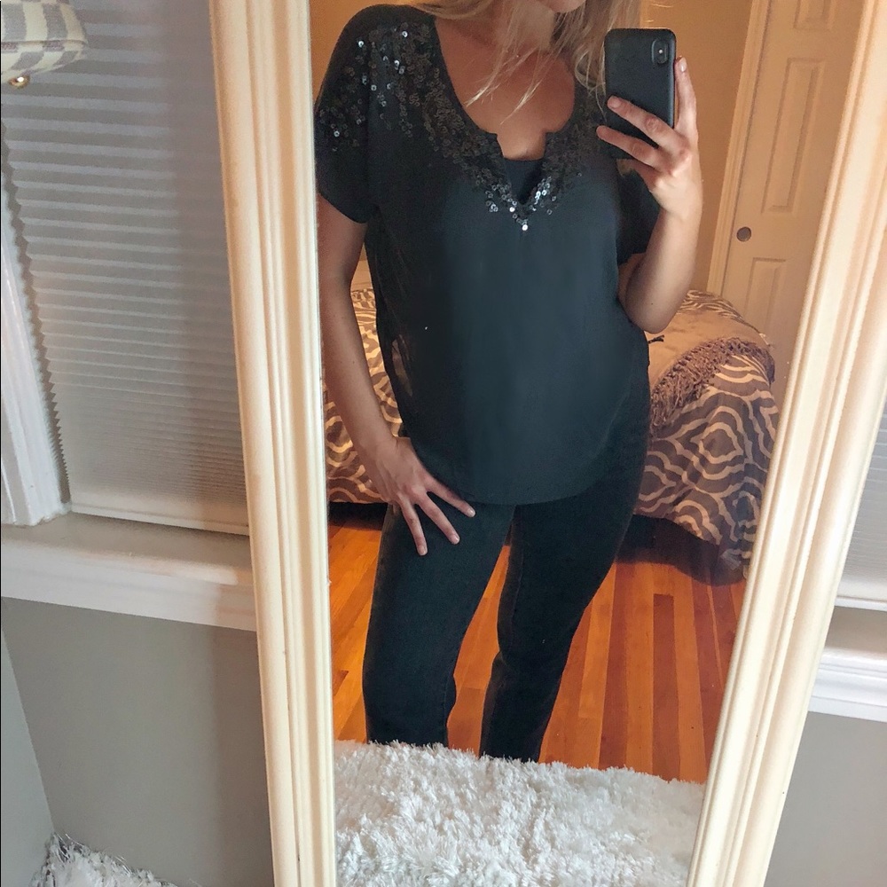 Sequins 🖤